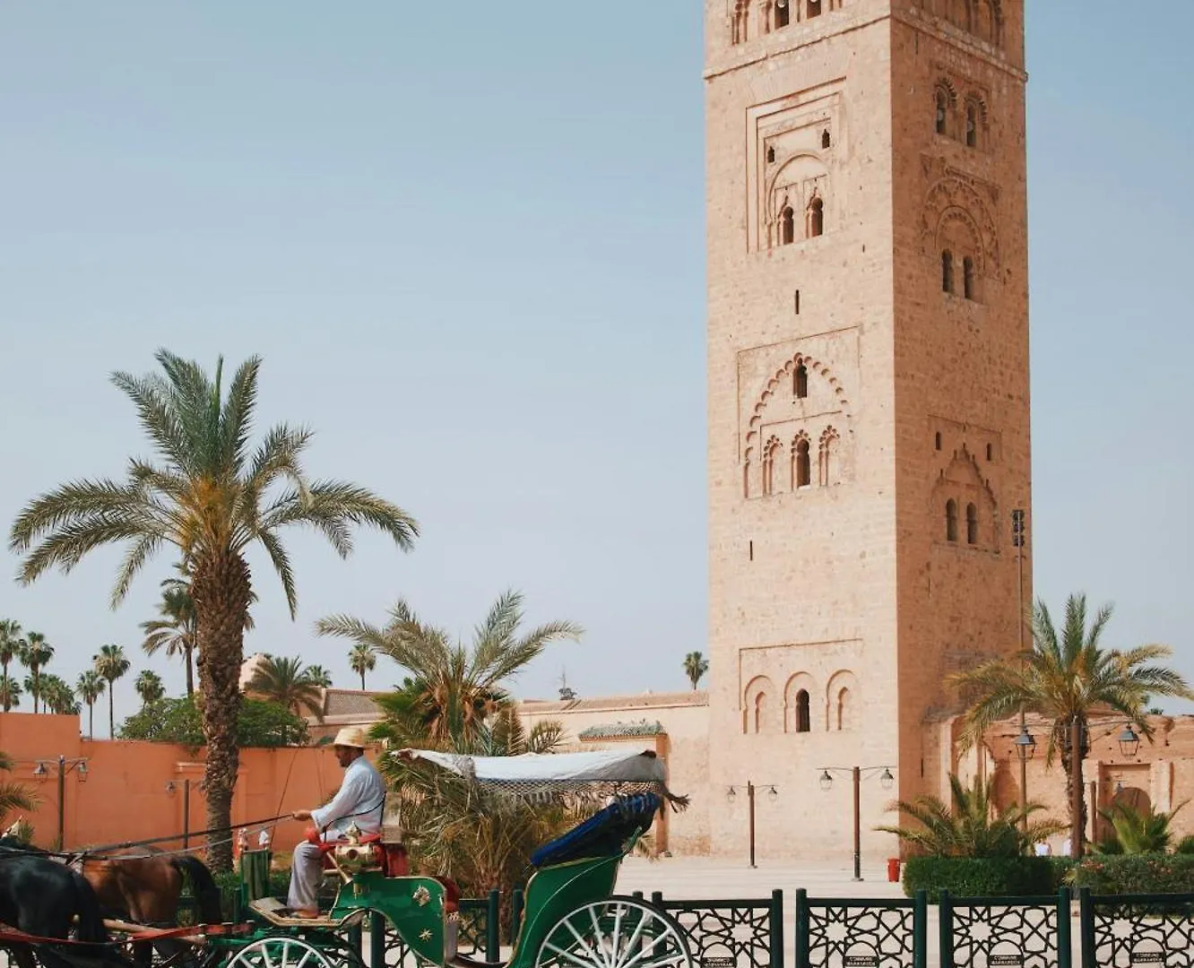 Villa Al Nour Avec Piscine 马拉喀什